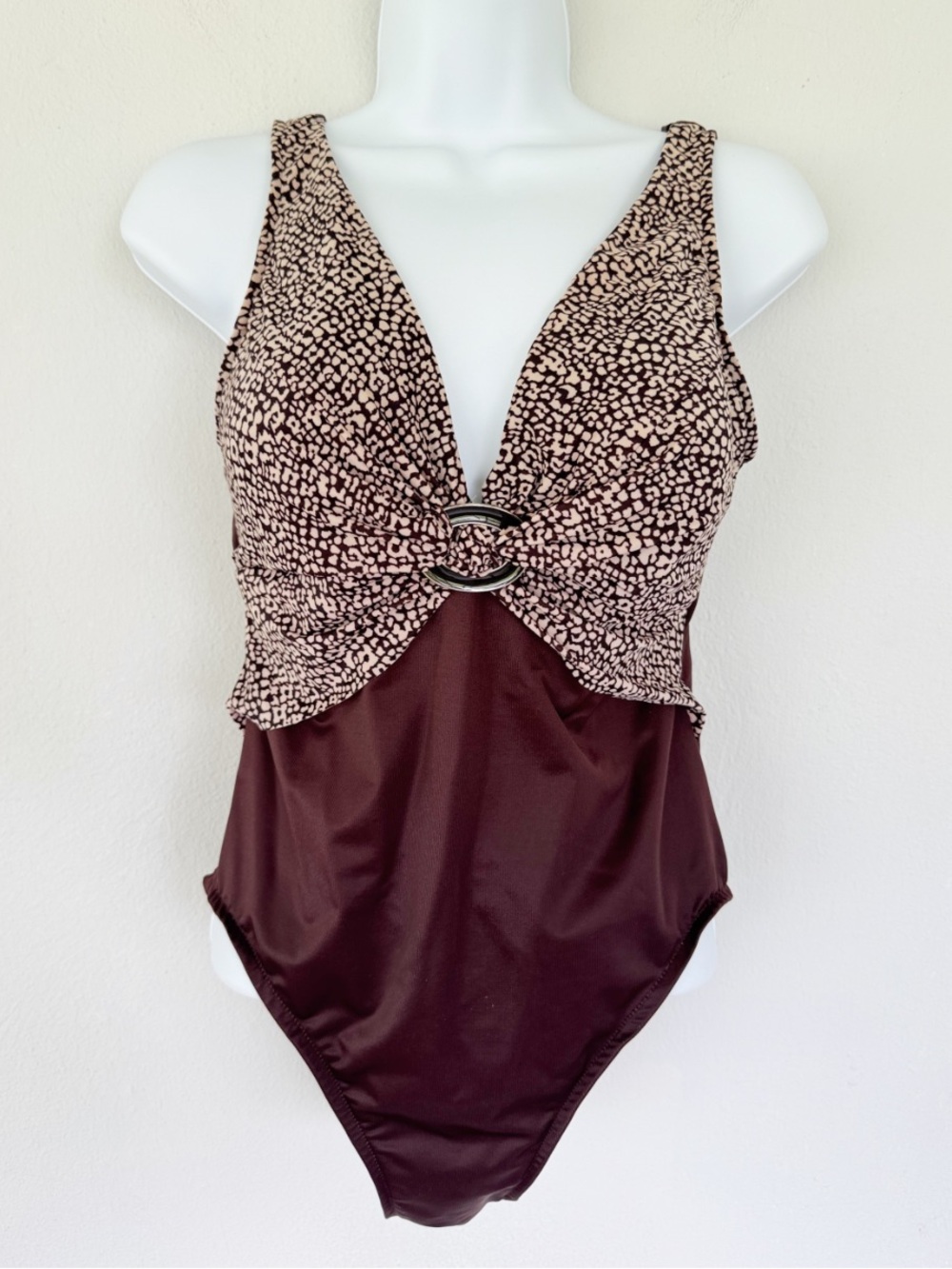 Vintage Miraclesuit brown leopard gathered ring v-neck bathing suit size 12